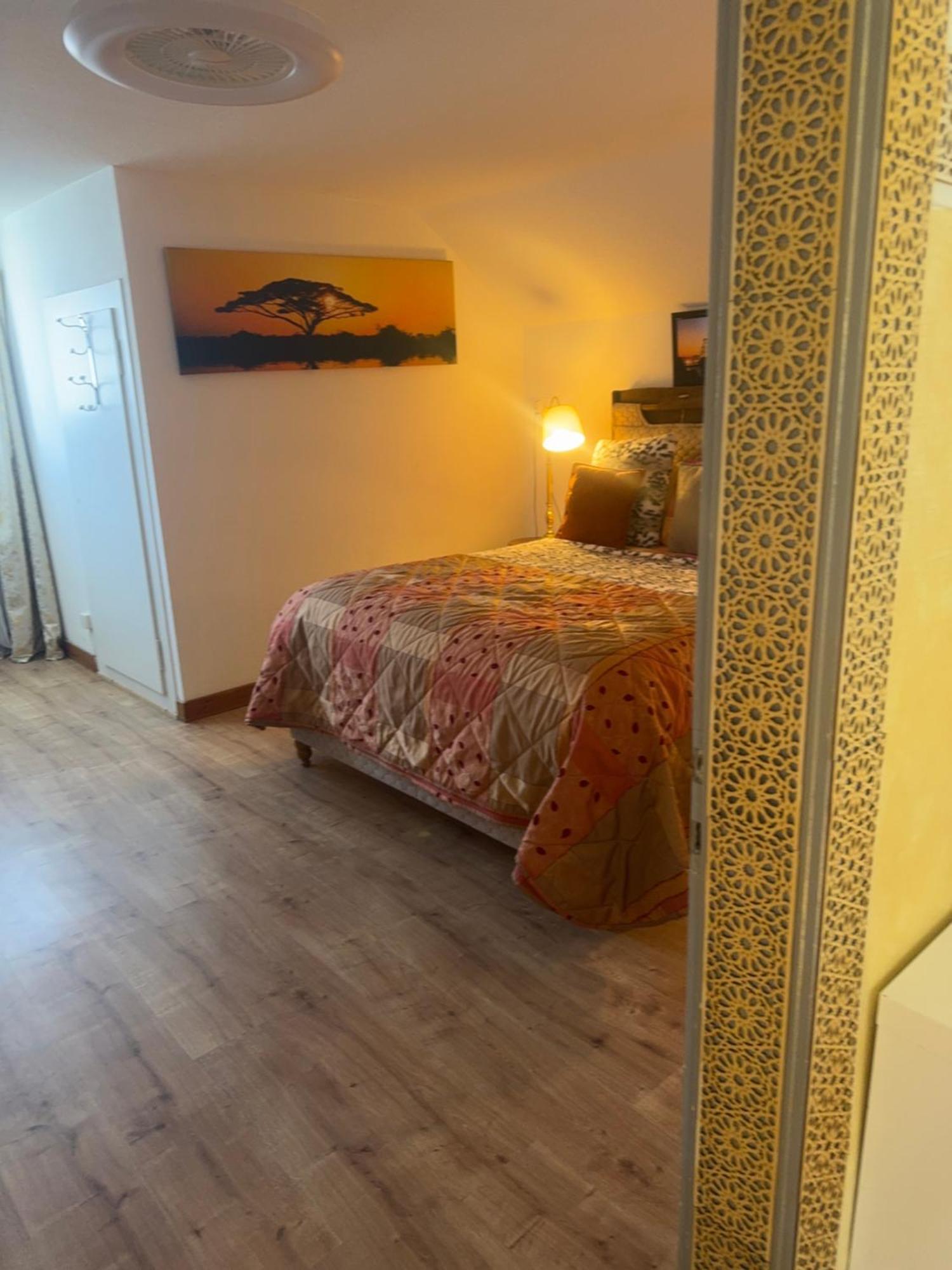 Bahnhof West Apartment